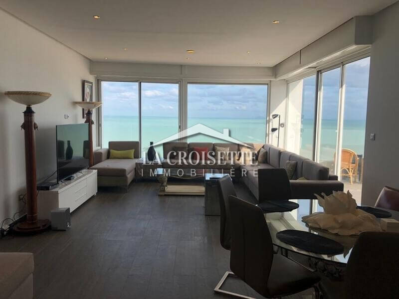 Penthouse S+3 meublé vue sur mer à La Marsa